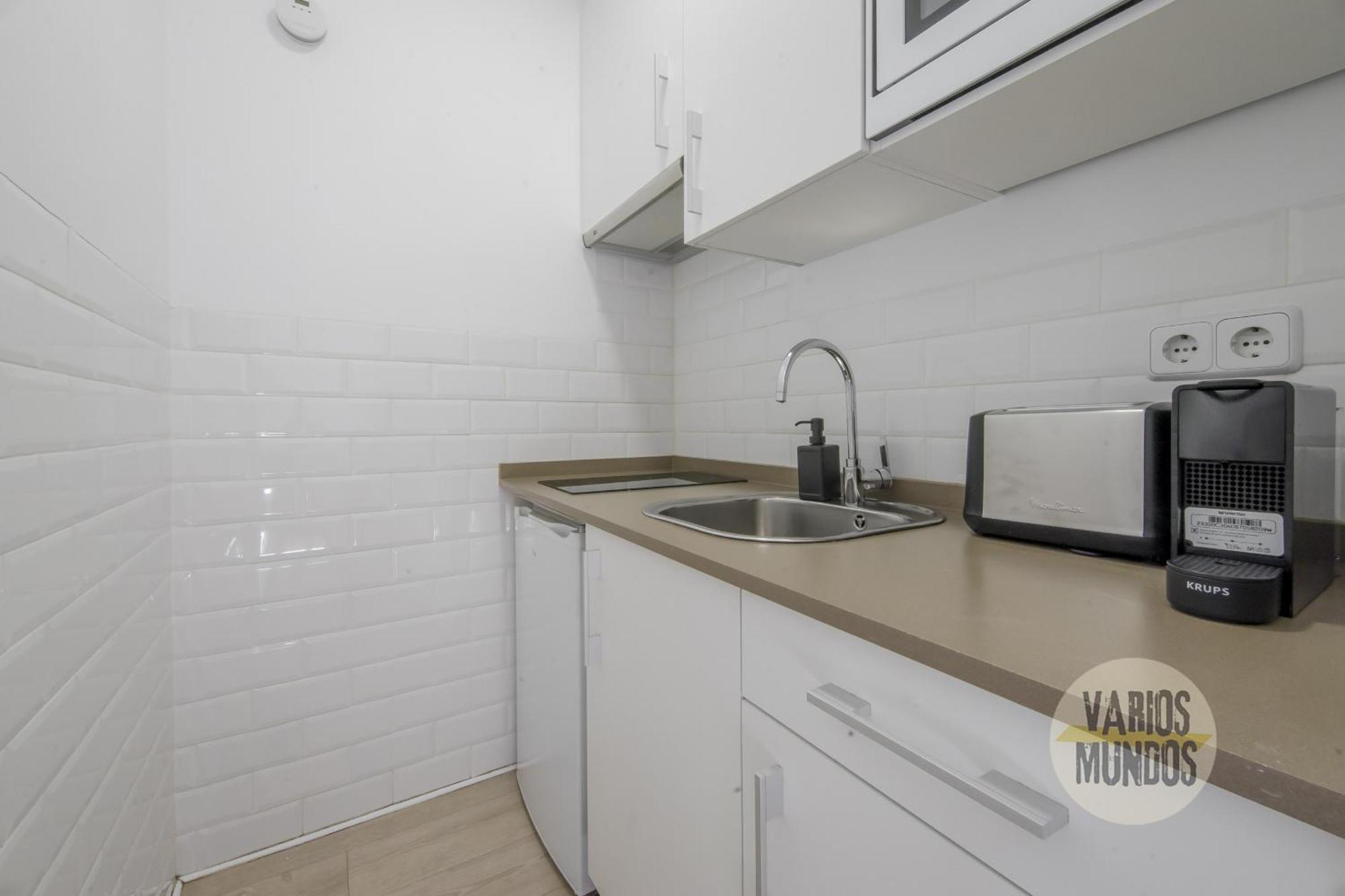 Elegant Apt Para 4Pax En Las Letras-Cortes Madri Exterior foto