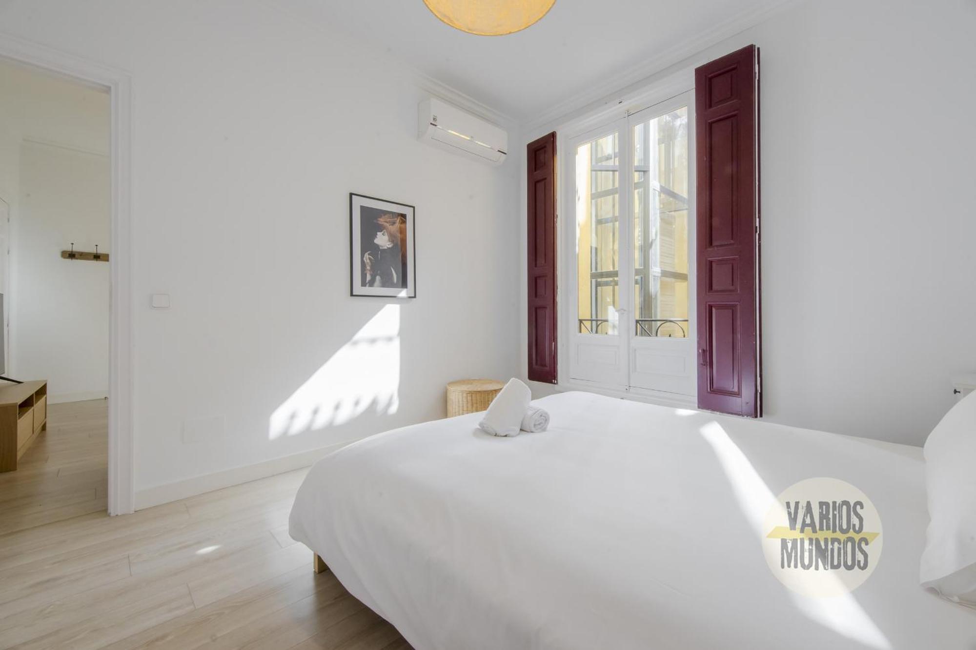 Elegant Apt Para 4Pax En Las Letras-Cortes Madri Exterior foto